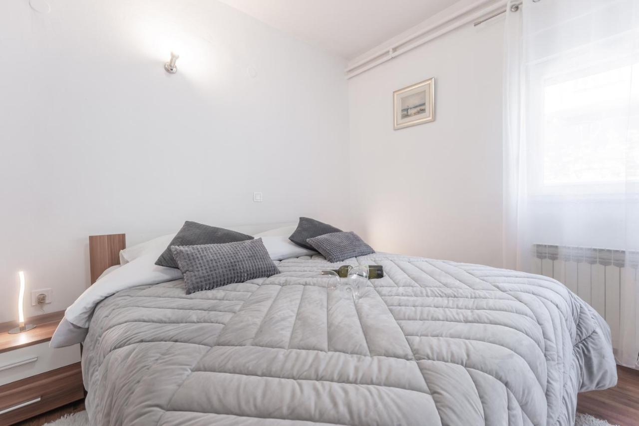 Apartman Lana Vidikovac 자다르 외부 사진