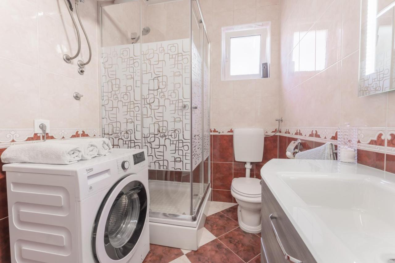 Apartman Lana Vidikovac 자다르 외부 사진